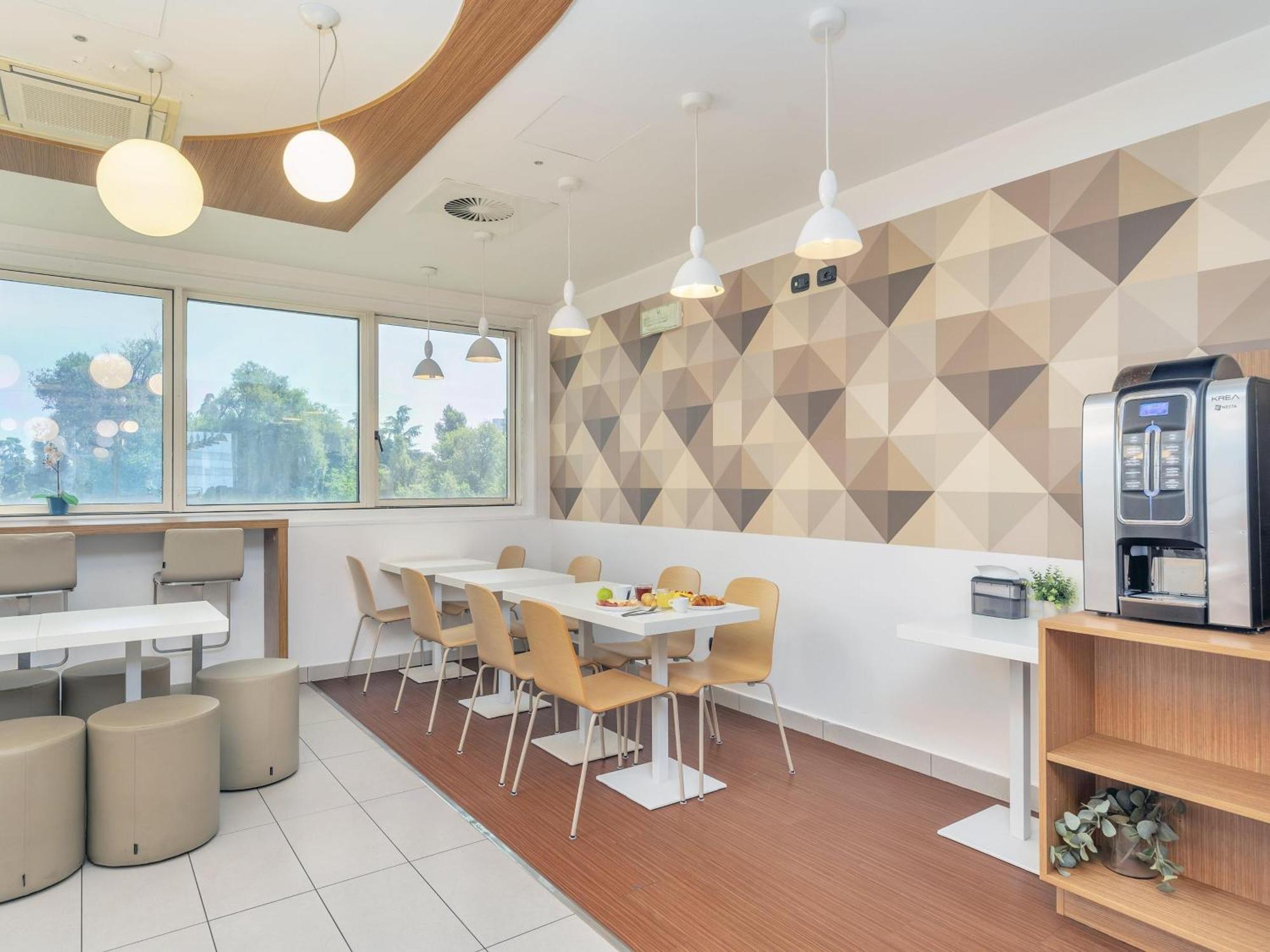 B&B Hotel Milano Cenisio Garibaldi — Zdjęcia 3